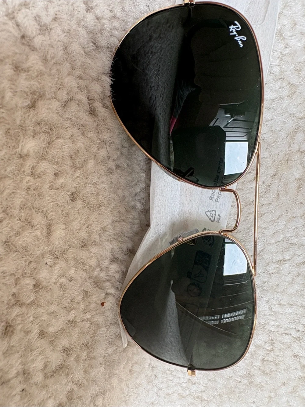 Ray-Ban Men’s Gold Frame Sunglasses with dark green lenses